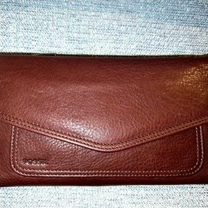 Fossil Womens Brown Leather Trifold Wallet.
